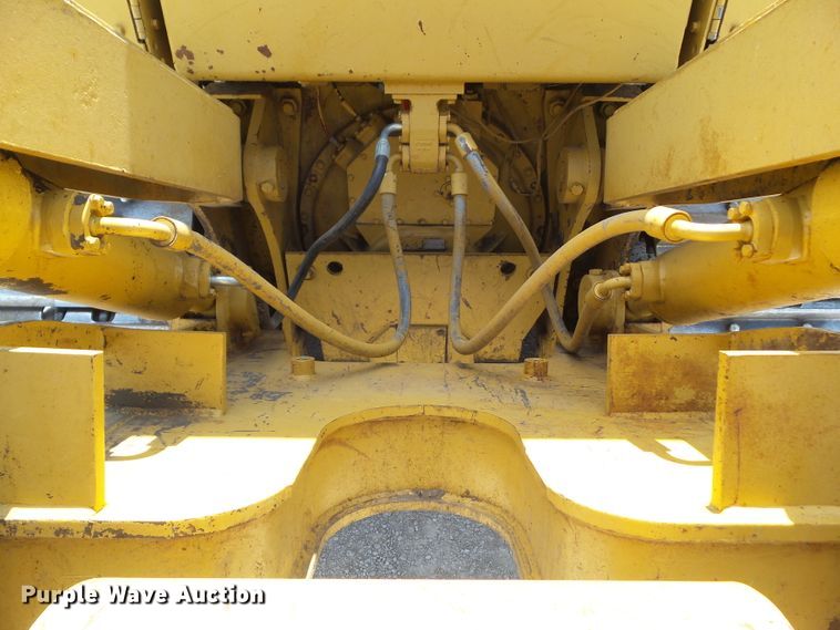 image for item DF0875 1987 Caterpillar D7H  dozer