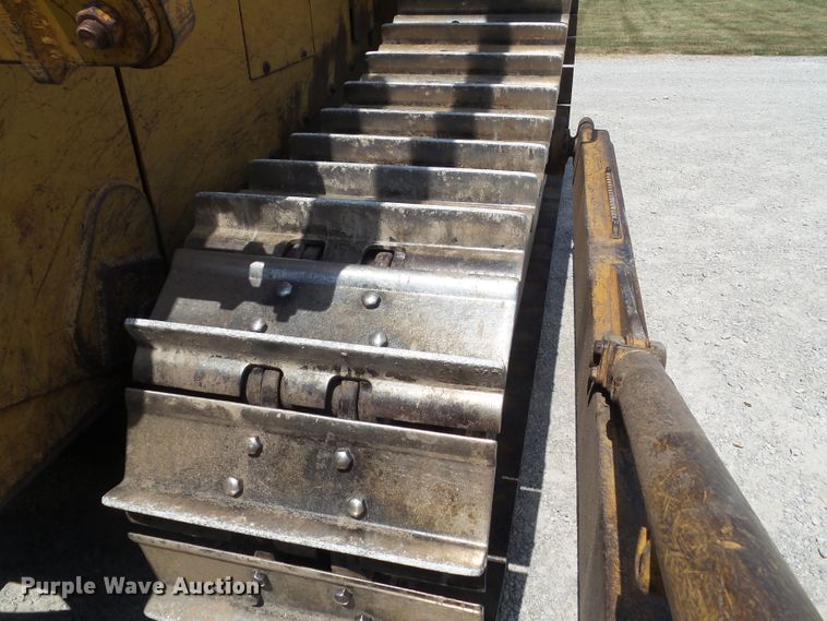 image for item DF0875 1987 Caterpillar D7H  dozer