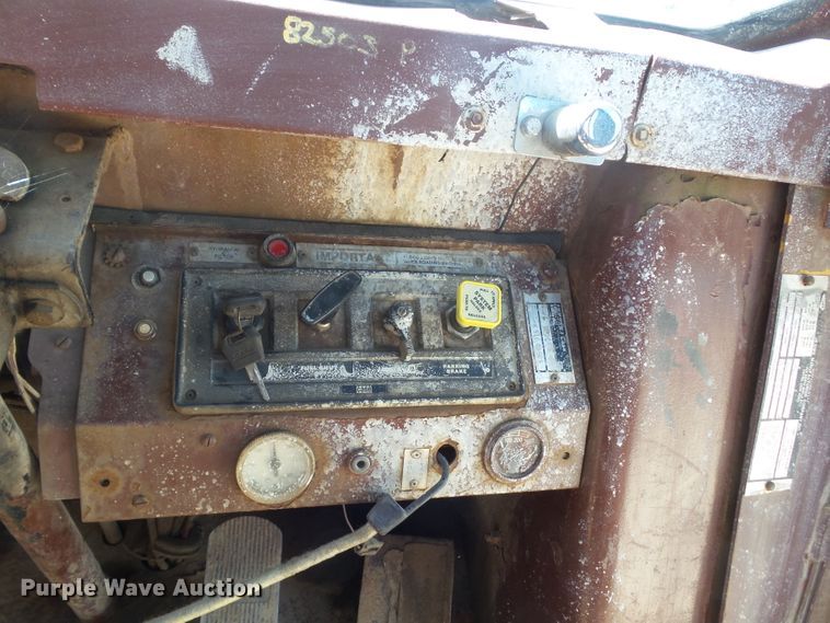 image for item DF0880 1987 Case W20C  wheel loader