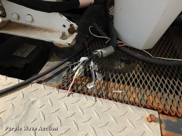 image for item DF5302 2006 Isuzu  sewer jetter truck