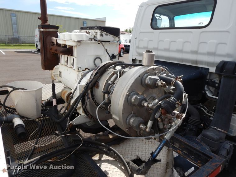 image for item DF5302 2006 Isuzu  sewer jetter truck