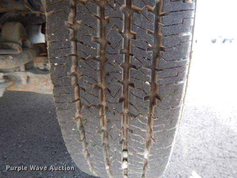 image for item DF5302 2006 Isuzu  sewer jetter truck