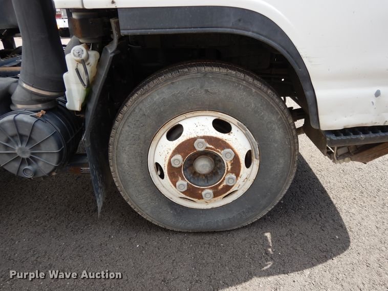 image for item DF5302 2006 Isuzu  sewer jetter truck