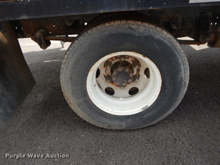 image for item DF5302 2006 Isuzu  sewer jetter truck