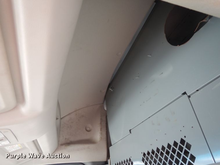 image for item DF5306 2014 Nissan NV2500  van