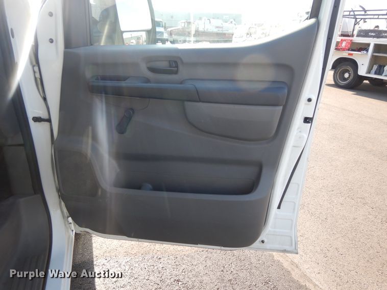 image for item DF5306 2014 Nissan NV2500  van