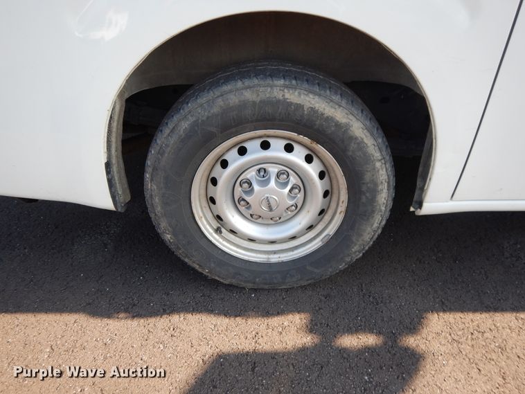 image for item DF5306 2014 Nissan NV2500  van