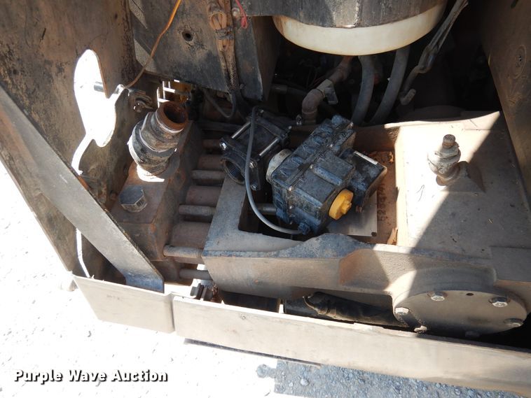 image for item DG1463 2005 Ditch Witch JT2020 Mach 1  directional boring unit