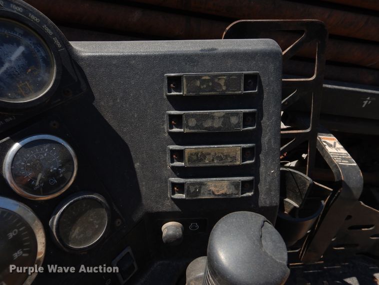 image for item DG1464 2010 Ditch Witch JT2020 Mach 1  directional boring unit