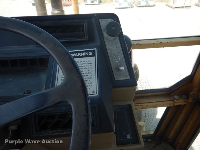 image for item DG1465 Caterpillar 416  backhoe