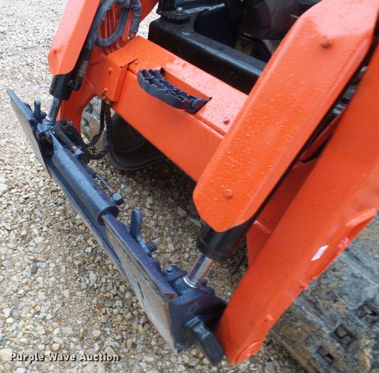 image for item DG2091 Kubota SVL90-2  tracked skid steer loader