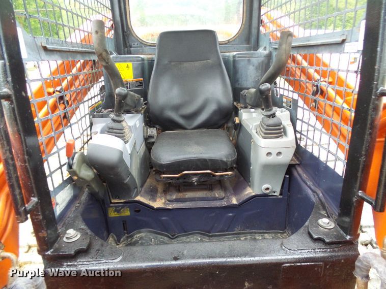 image for item DG2091 Kubota SVL90-2  tracked skid steer loader