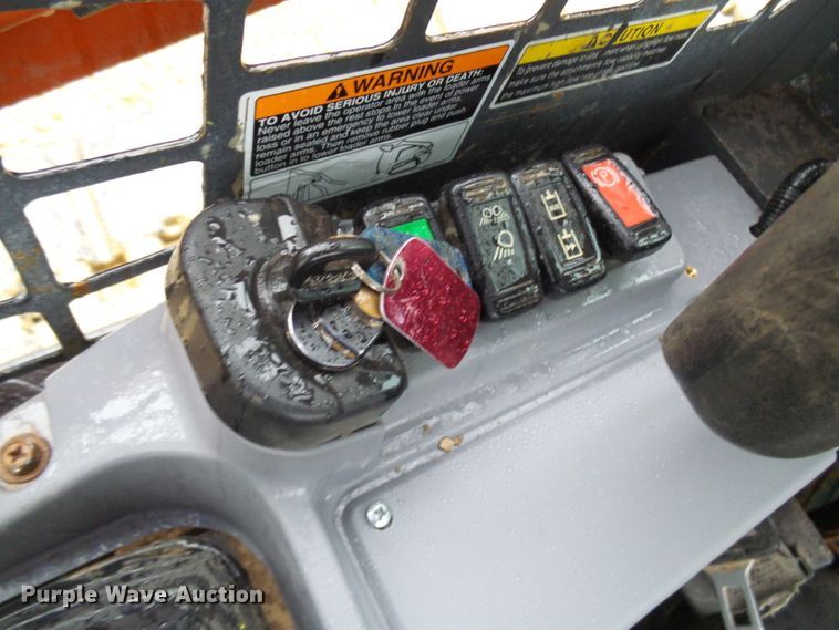 image for item DG2091 Kubota SVL90-2  tracked skid steer loader