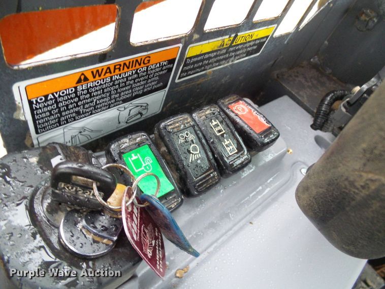 image for item DG2091 Kubota SVL90-2  tracked skid steer loader