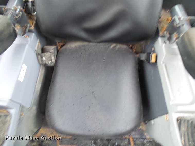 image for item DG2091 Kubota SVL90-2  tracked skid steer loader