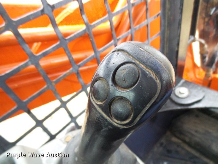 image for item DG2091 Kubota SVL90-2  tracked skid steer loader