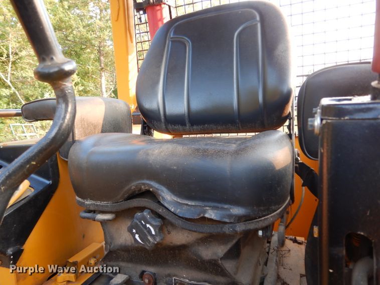 image for item DG6915 1997 John Deere 450G LT  dozer