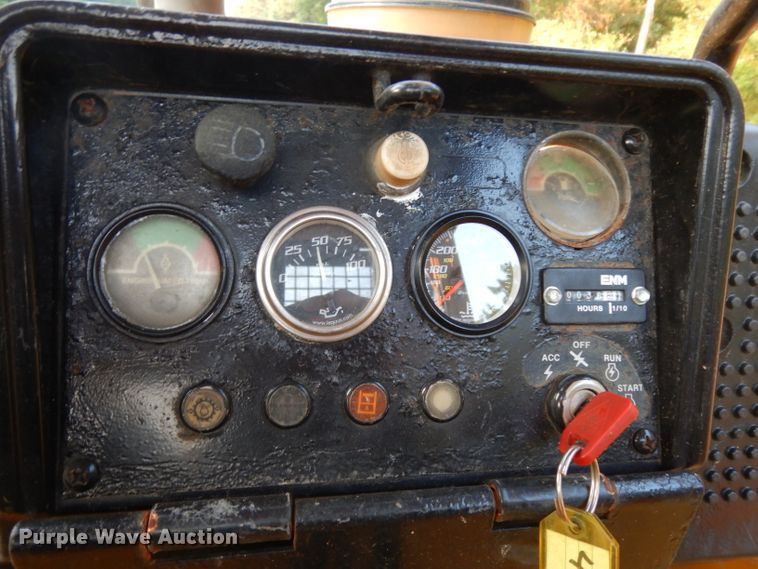 image for item DG6915 1997 John Deere 450G LT  dozer