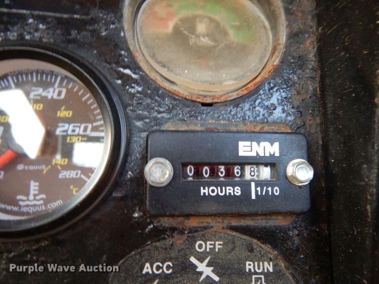 image for item DG6915 1997 John Deere 450G LT  dozer