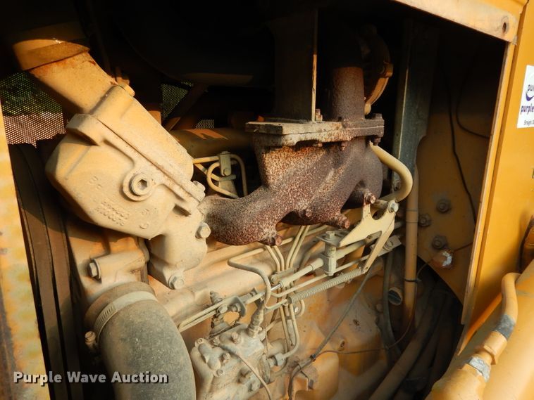 image for item DG6915 1997 John Deere 450G LT  dozer