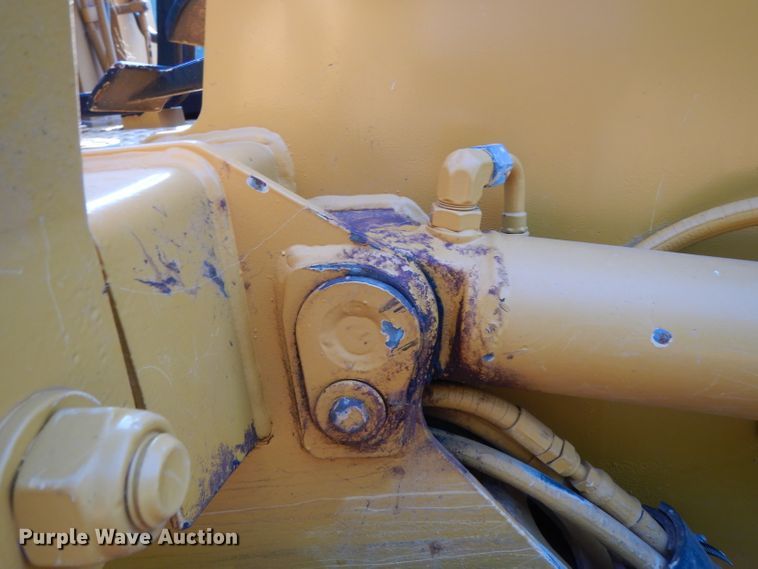 image for item DG6915 1997 John Deere 450G LT  dozer