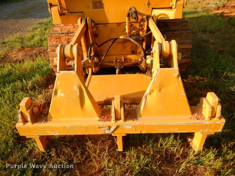 image for item DG6915 1997 John Deere 450G LT  dozer