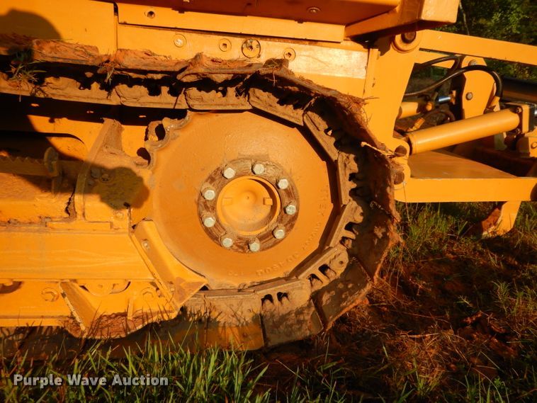 image for item DG6915 1997 John Deere 450G LT  dozer