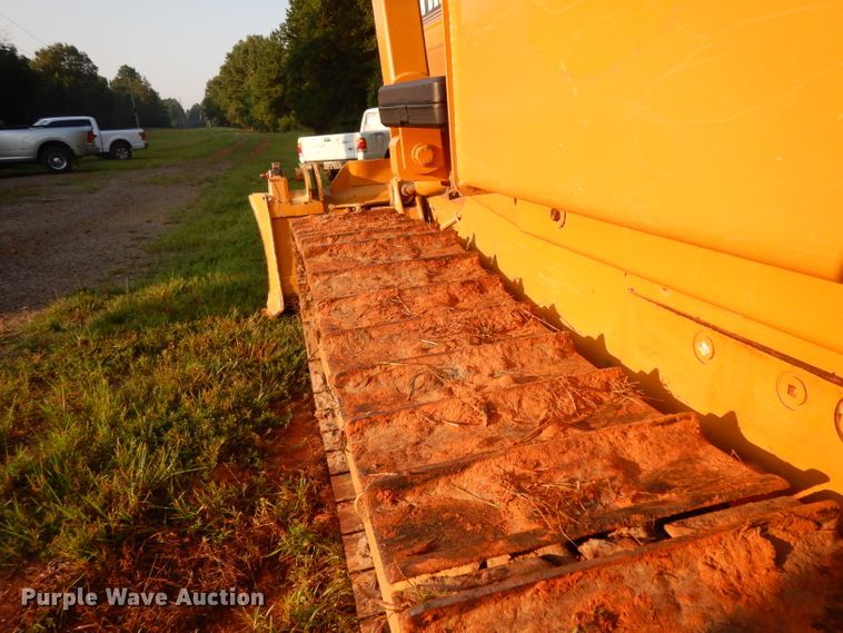 image for item DG6915 1997 John Deere 450G LT  dozer