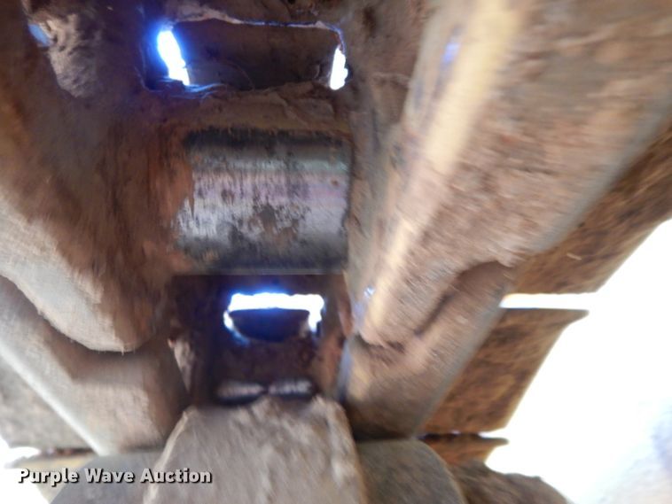 image for item DG6915 1997 John Deere 450G LT  dozer