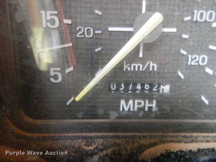 image for item DG6921 1993 Ford F700  dump truck