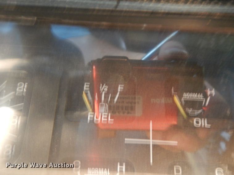 image for item DG6921 1993 Ford F700  dump truck