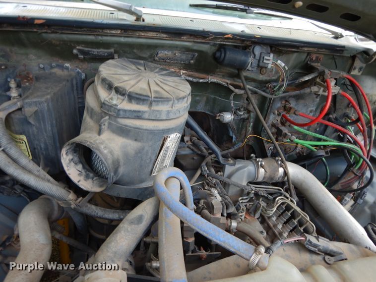 image for item DG6921 1993 Ford F700  dump truck