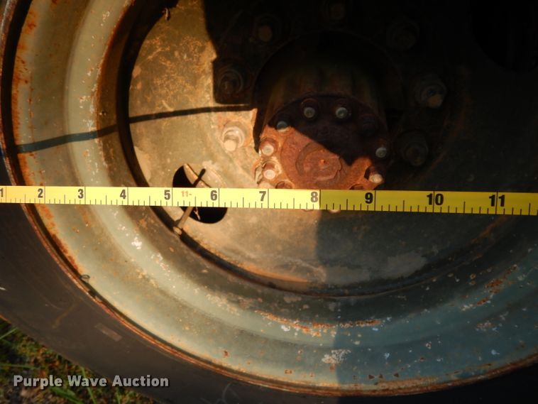 image for item DG6921 1993 Ford F700  dump truck