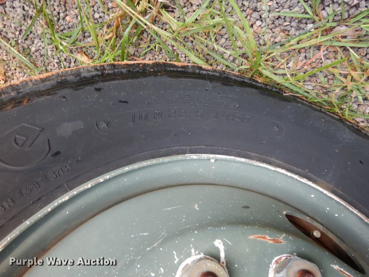 image for item DG6921 1993 Ford F700  dump truck