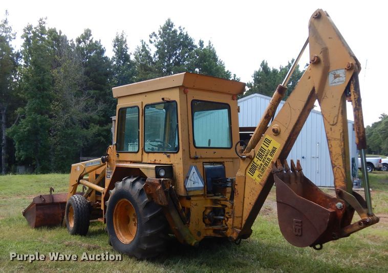 image for item DG6932 1979 John Deere 310A  backhoe