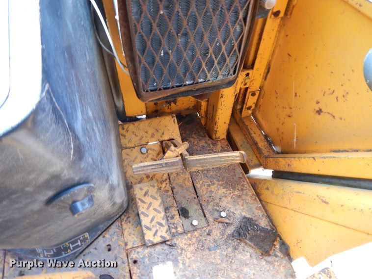 image for item DG6932 1979 John Deere 310A  backhoe