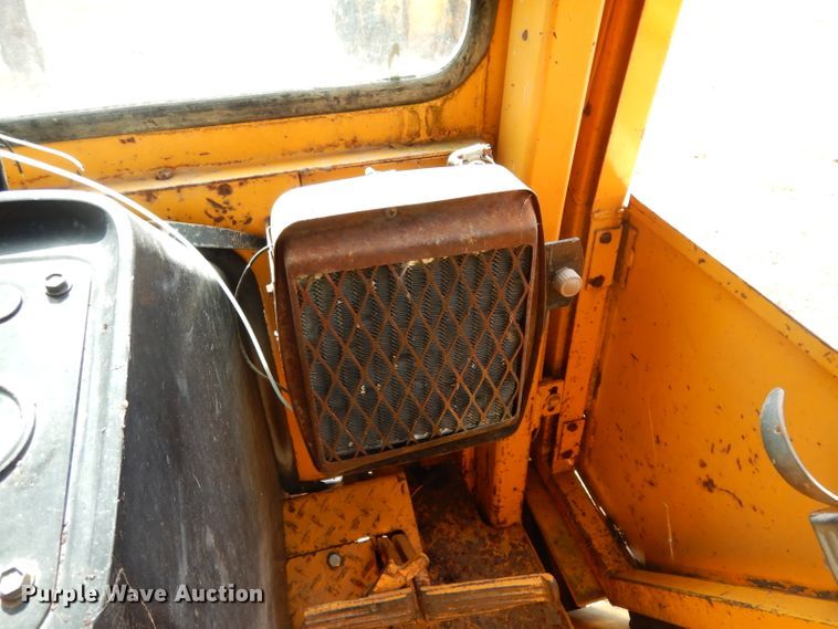 image for item DG6932 1979 John Deere 310A  backhoe