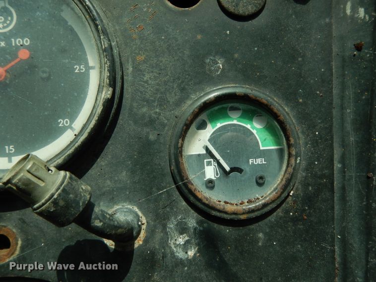 image for item DG6932 1979 John Deere 310A  backhoe