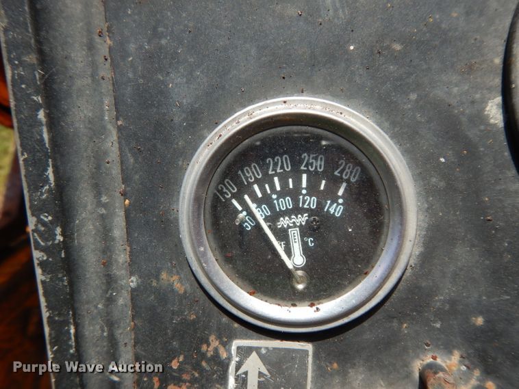 image for item DG6932 1979 John Deere 310A  backhoe