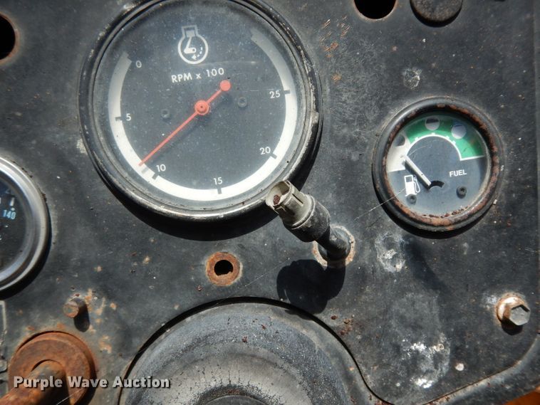 image for item DG6932 1979 John Deere 310A  backhoe