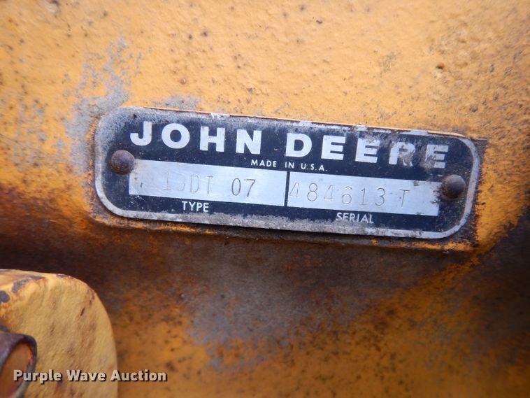 image for item DG6932 1979 John Deere 310A  backhoe
