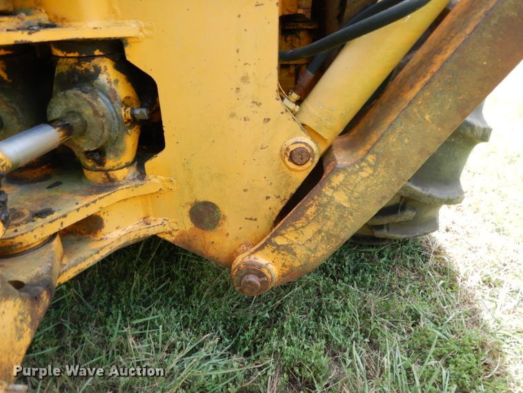 image for item DG6932 1979 John Deere 310A  backhoe