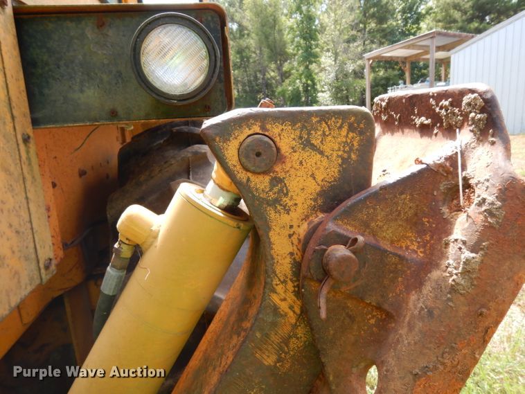 image for item DG6932 1979 John Deere 310A  backhoe