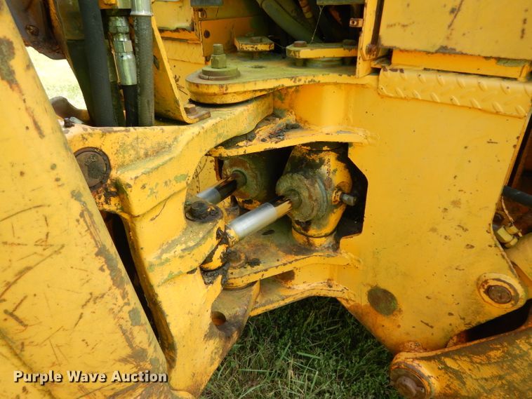 image for item DG6932 1979 John Deere 310A  backhoe