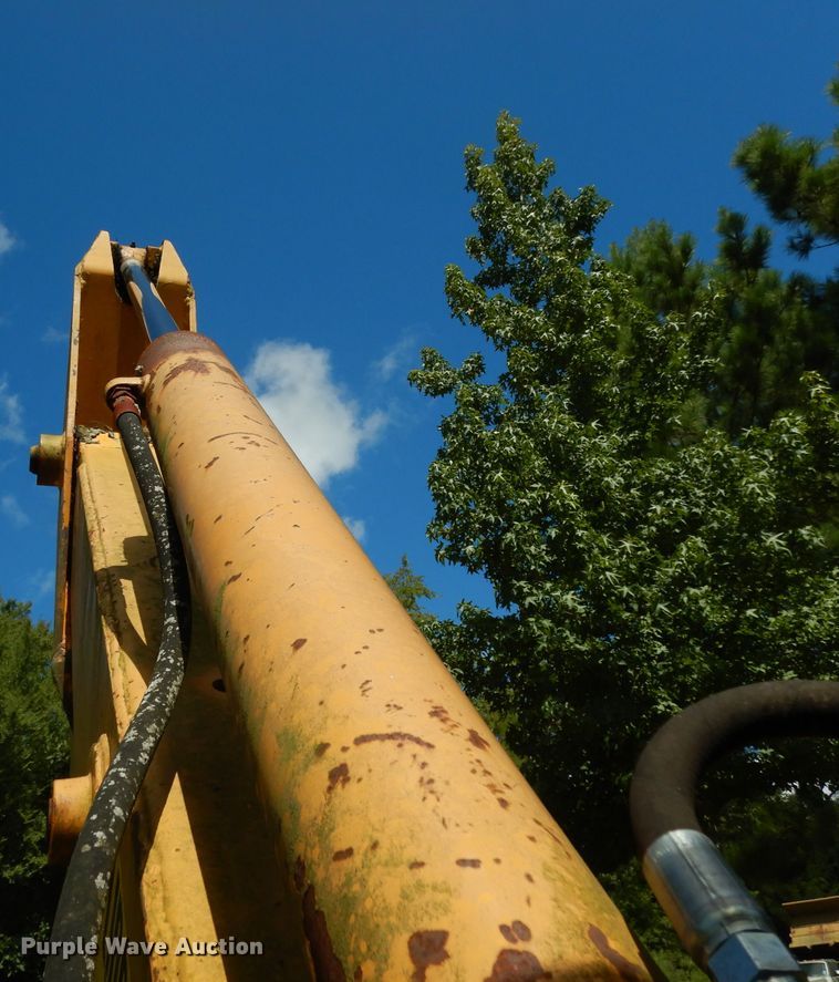 image for item DG6932 1979 John Deere 310A  backhoe