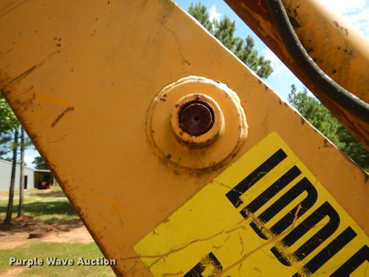 image for item DG6932 1979 John Deere 310A  backhoe