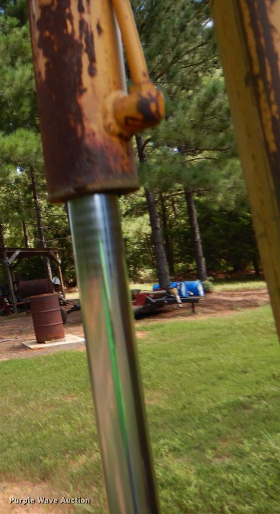 image for item DG6932 1979 John Deere 310A  backhoe