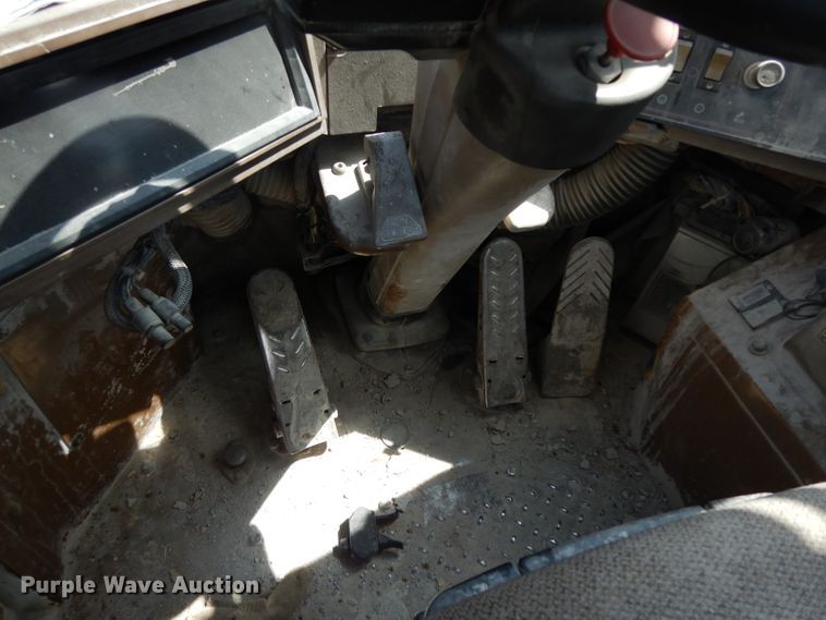 image for item DG6991 1995 Caterpillar 980F  wheel loader