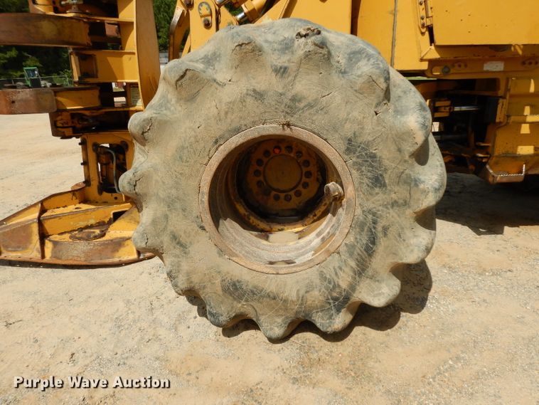 image for item DG6996 2005 Tigercat 724D feller buncher