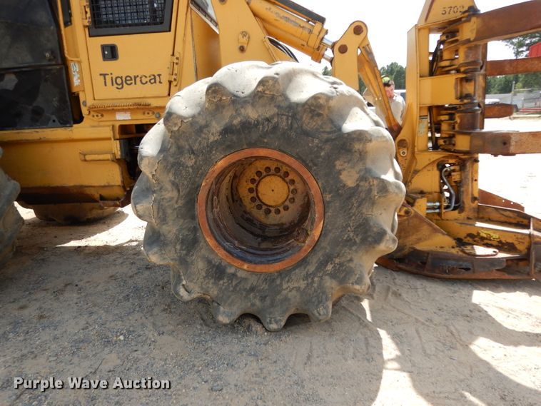image for item DG6996 2005 Tigercat 724D feller buncher